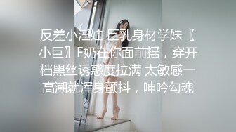 屌炸了朋友在包房一边唱K一边和3陪小姐啪啪