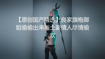 kcf9.com-女学生在被占用的厕所前尿尿 (1)