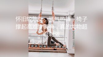 人妻母狗露脸少妇求调教，黑丝高跟情趣，乖巧听话让大哥道具双插逼逼和菊花，尿尿给狼友看淫声荡语滴蜡刺激