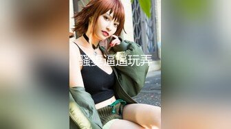 漂亮少妇3P 被两个单男连续轮流着猛怼 都来不及拔出鸡吧 逼里内射了一丢丢