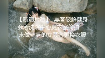 【YZWCD】YC187美女专心挑化妆品！弯腰CD蕾丝边粉内！