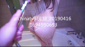 【哥哥的小嫩逼】 2个刚成年的小美女，新人!两个超级小嫩妹~掰穴展示~被干了，逼逼干净   (1)