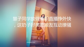 熟女淫妻 场合刺激在KTV上位骑乘母狗的性感大屁屁跟着音乐一起摇摆 骚逼水花四溅 歌声也盖不住