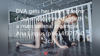 【Olivia】童颜巨乳小萝莉，被大佬们已经调教成功了，超会撩骚，淫贱反差时刻 (1)